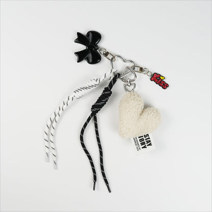 KISS LOVE PLUSH CHARM