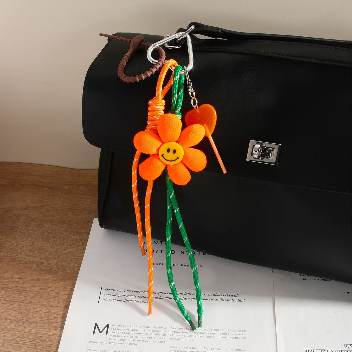 SMILEY BLOOM CHARM