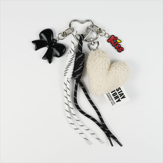 KISS LOVE PLUSH CHARM